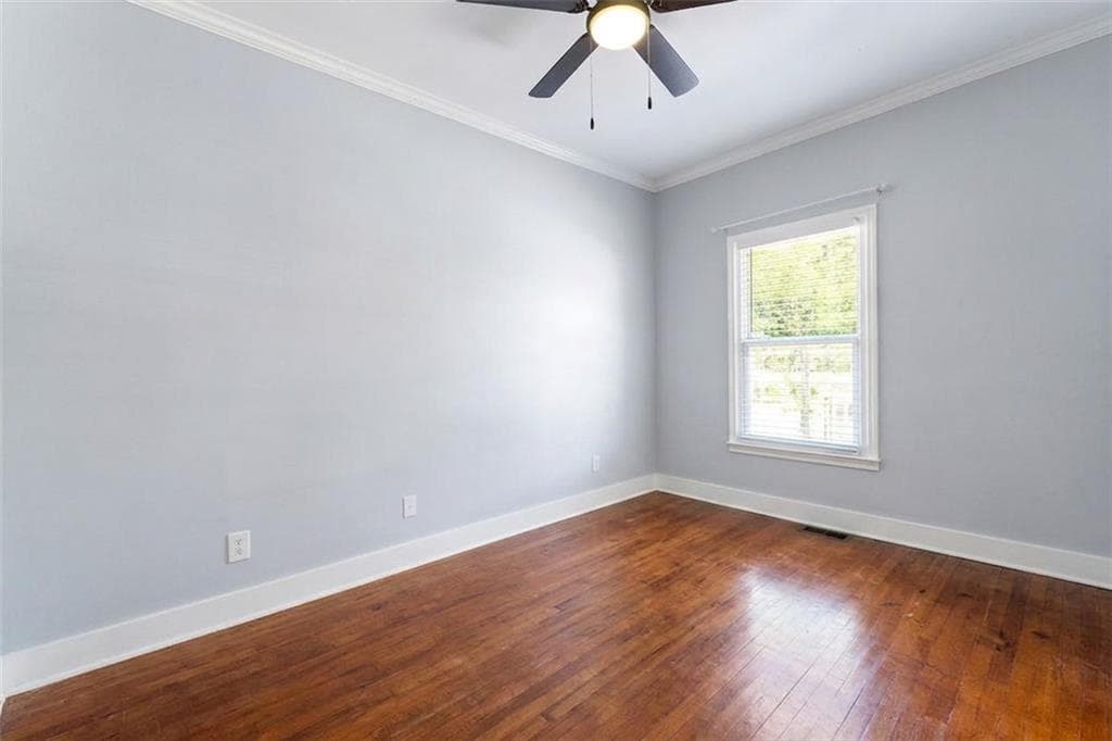 3 bedroom, 3 bathroom, 1,407 sq ft single family residence for sale at 385 Elm Street, Atlanta, GA 30314 — photo 7