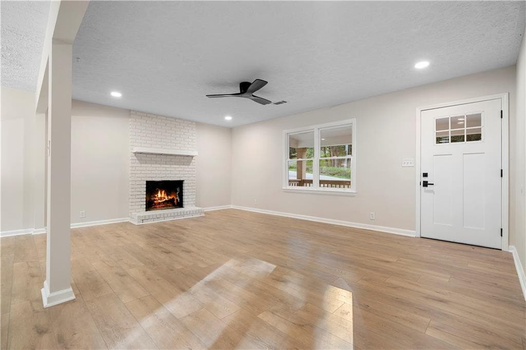 3 bedroom, 2 bathroom, 1,344 sq ft single family residence for sale at 63 Moss Road, Dawsonville, GA 30534 — photo 4