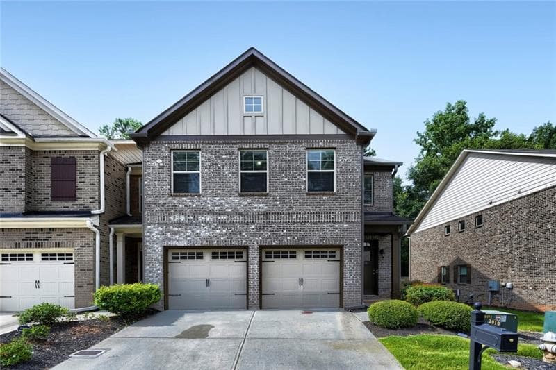3 bedroom, 3 bathroom, 2,112 sq ft townhouse under contract at 2010 Brightleaf Way 96, Marietta, GA 30060