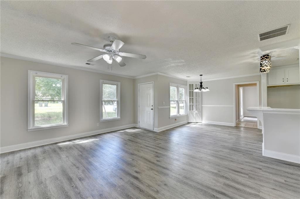 3 bedroom, 2 bathroom, 1,887 sq ft single family residence for sale at 2725 Milton Bryan Drive, Loganville, GA 30052 — photo 8