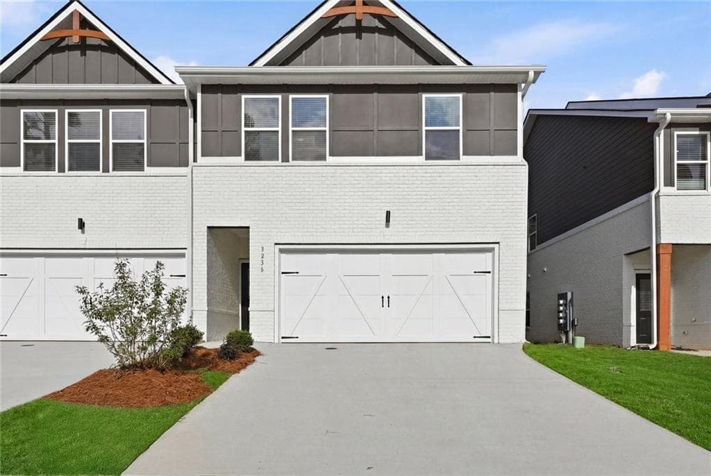 4 bedroom, 3 bathroom, 1,852 sq ft townhouse for sale at 3236 Winding Waters Way, Powder Springs, GA 30127