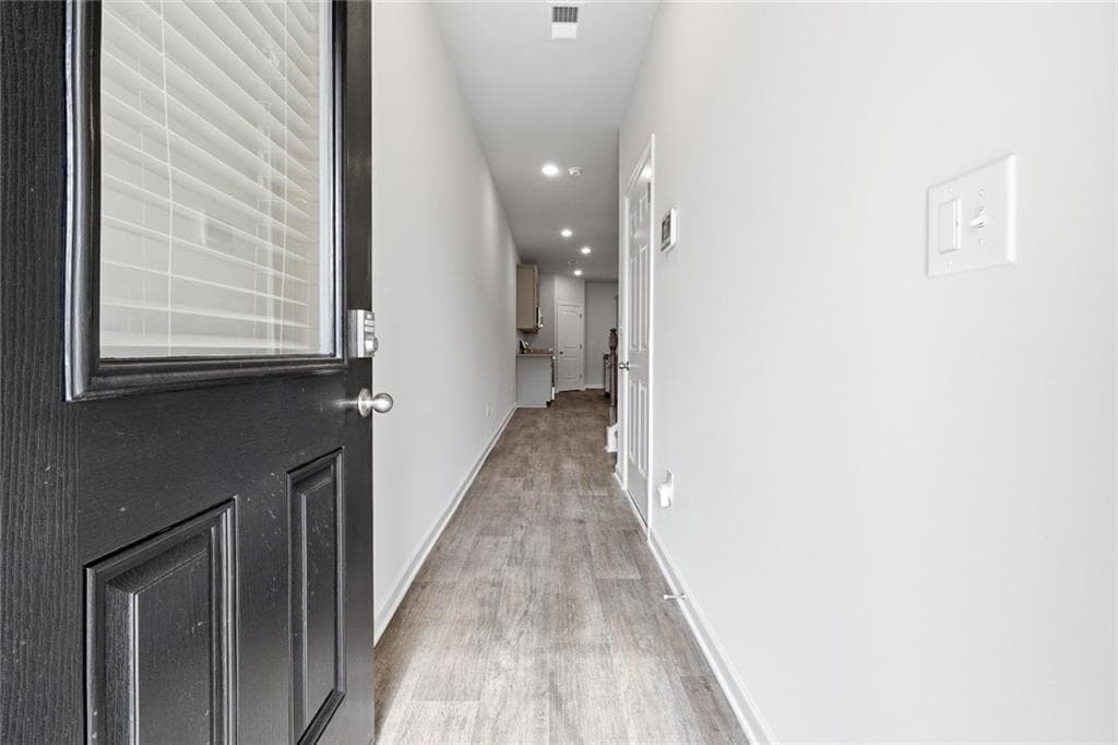 4 bedroom, 3 bathroom, 1,852 sq ft townhouse for sale at 3236 Winding Waters Way, Powder Springs, GA 30127 — photo 2