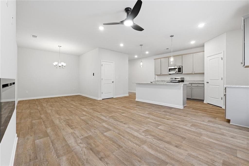4 bedroom, 3 bathroom, 1,852 sq ft townhouse for sale at 3236 Winding Waters Way, Powder Springs, GA 30127 — photo 4