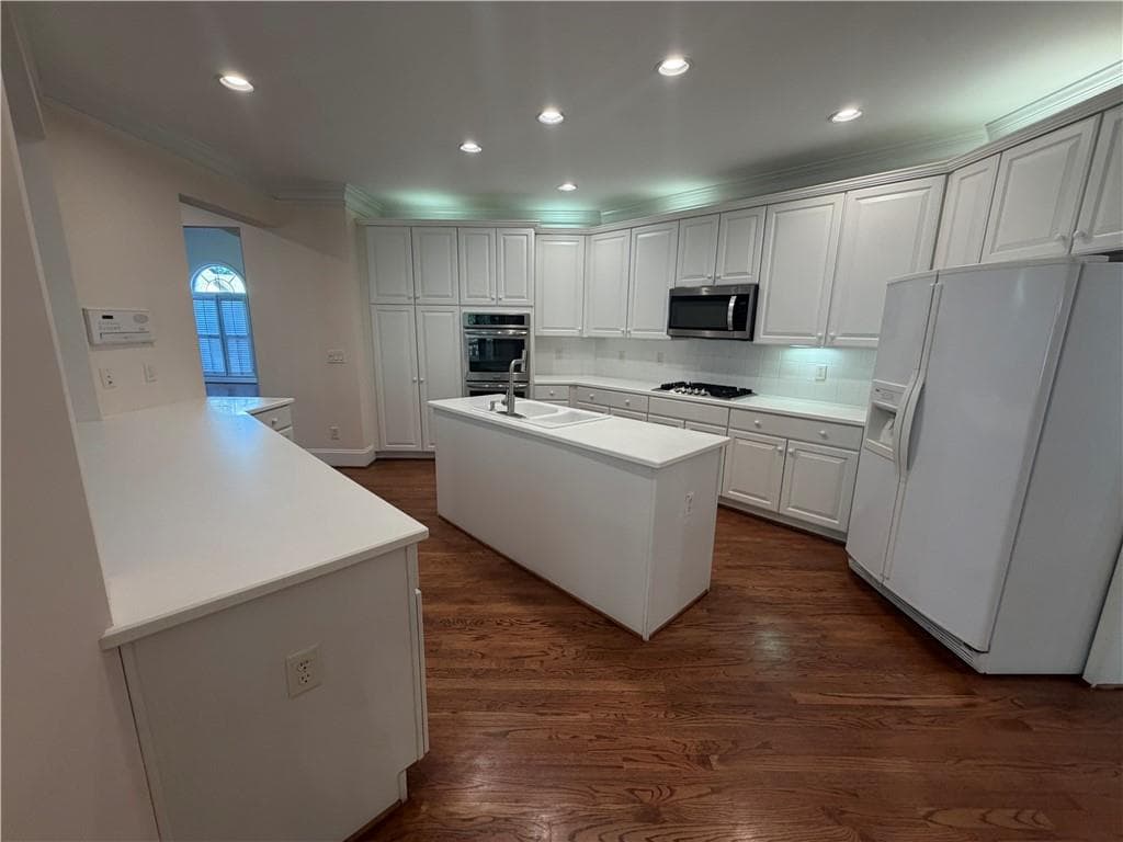 5 bedroom, 4 bathroom, 3,600 sq ft single family residence for rent at 3281 Winthrop Circle, Marietta, GA 30067 for $3,700 a month — photo 10