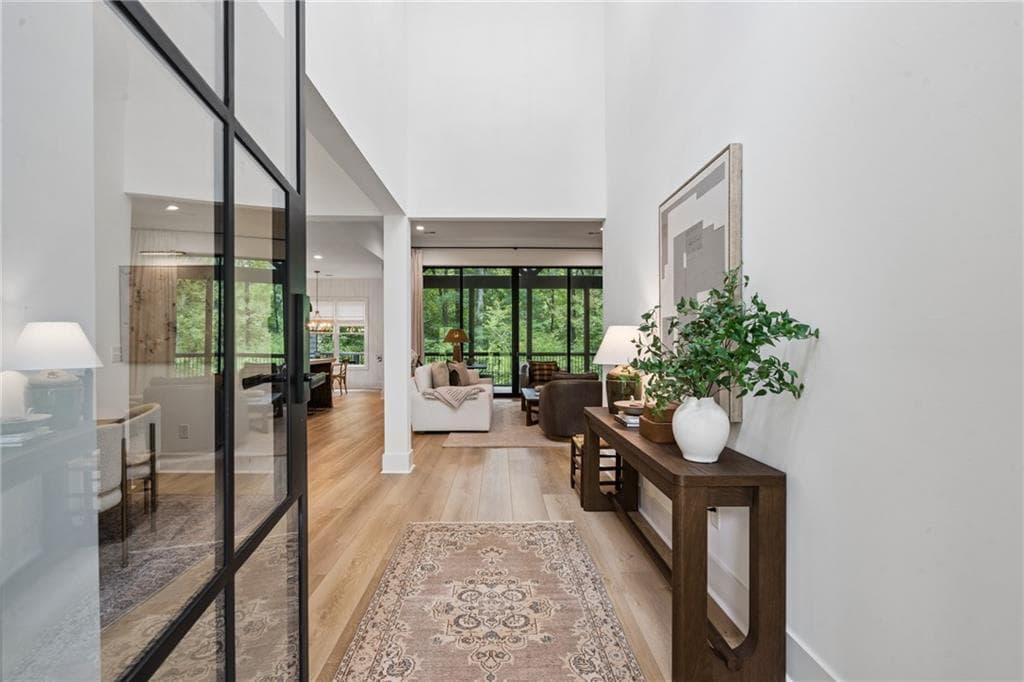 5 bedroom, 6 bathroom, 6,942 sq ft single family residence for sale at 5676 Kennedy Road, Suwanee, GA 30024 — photo 5