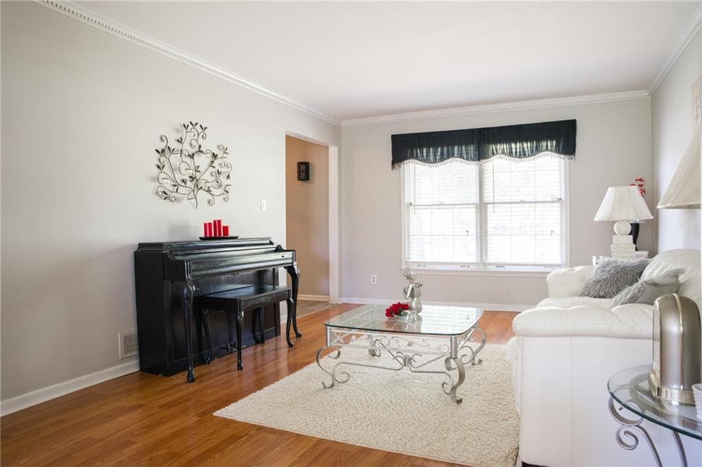 4 bedroom, 3 bathroom, 2,267 sq ft single family residence under contract at 4668 Bexley Drive, Stone Mountain, GA 30083 — photo 10
