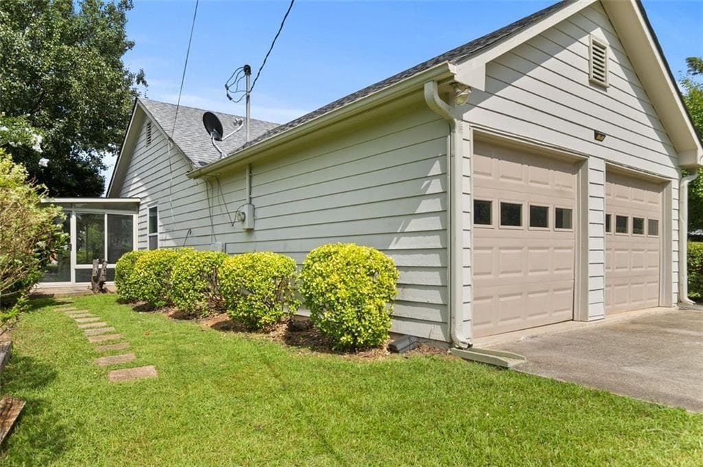 3 bedroom, 2 bathroom, 1,442 sq ft single family residence for sale at 3100 Oak Grove Road, Loganville, GA 30052 — photo 8