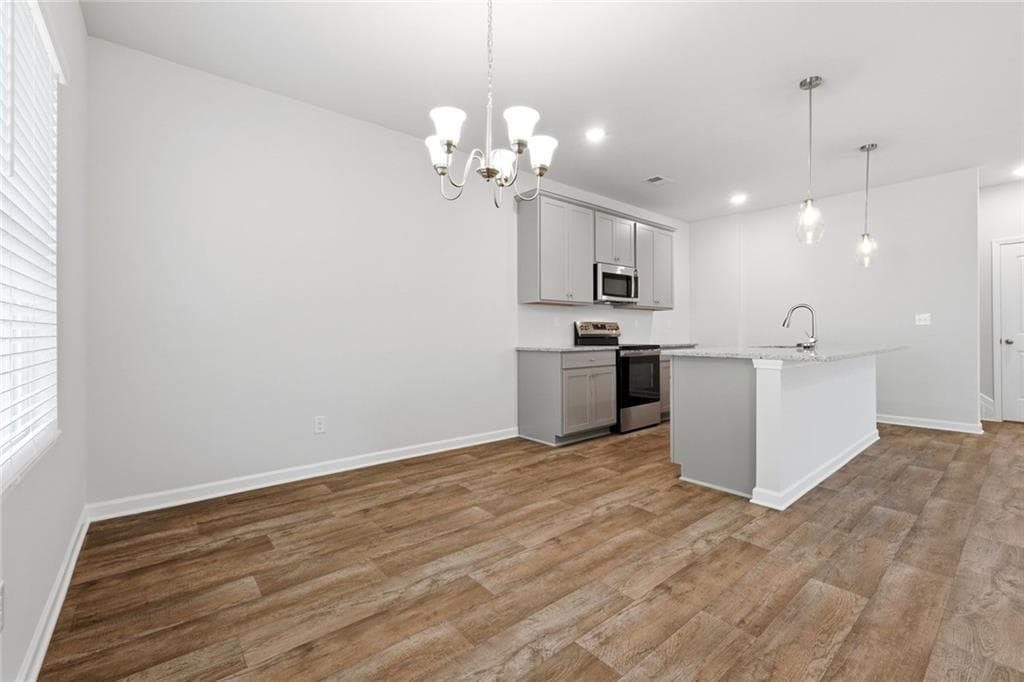 4 bedroom, 3 bathroom, 1,827 sq ft townhouse for sale at 3248 Winding Waters Way, Powder Springs, GA 30127 — photo 8