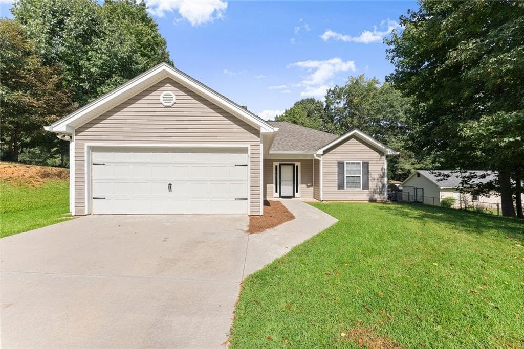 3 bedroom, 2 bathroom, 1,362 sq ft single family residence under contract at 5344 Stephens Road, Oakwood, GA 30566