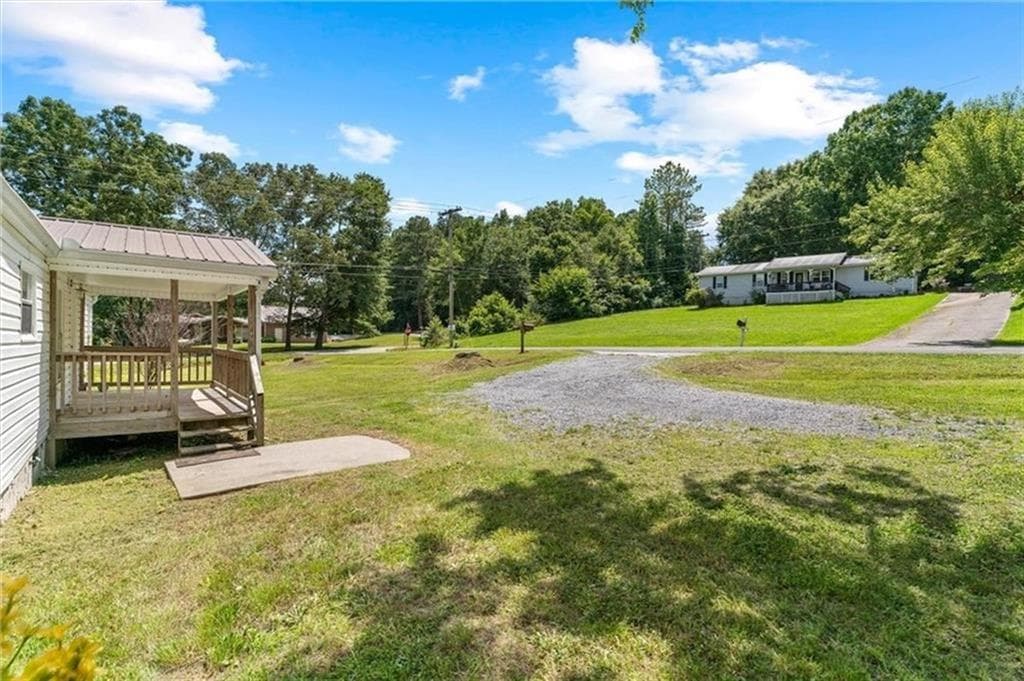 3 bedroom, 2 bathroom, 1,344 sq ft single family residence for sale at 109 Webb Drive, Calhoun, GA 30701 — photo 2
