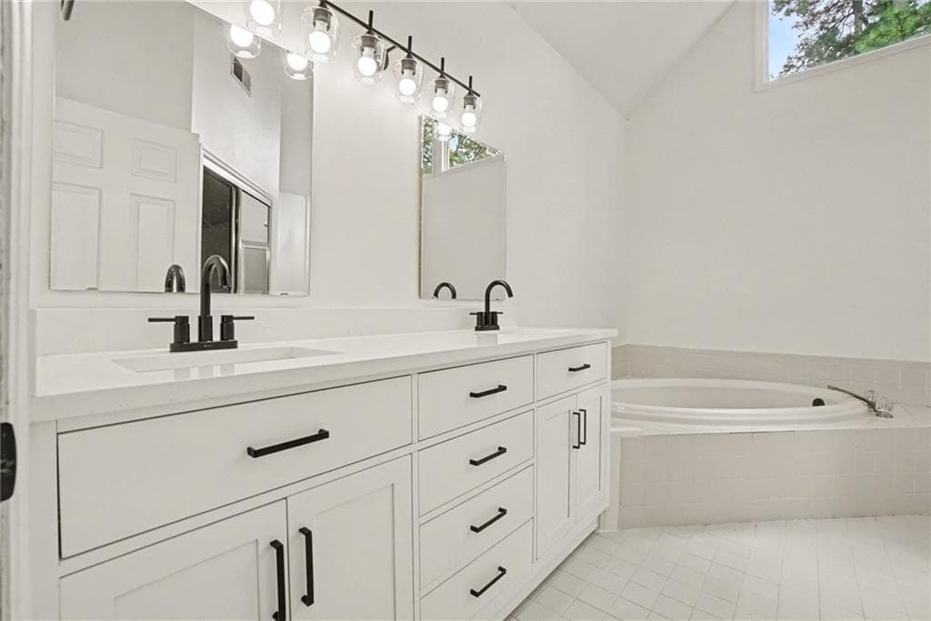 5 bedroom, 3 bathroom, 2,562 sq ft single family residence for sale at 5709 Fairwood Drive, Acworth, GA 30101 — photo 6