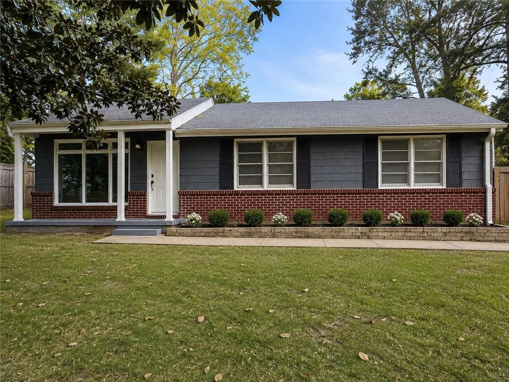 3 bedroom, 2 bathroom, 1,641 sq ft single family residence for sale at 2542 Stafford Place, Atlanta, GA 30340 — photo 7