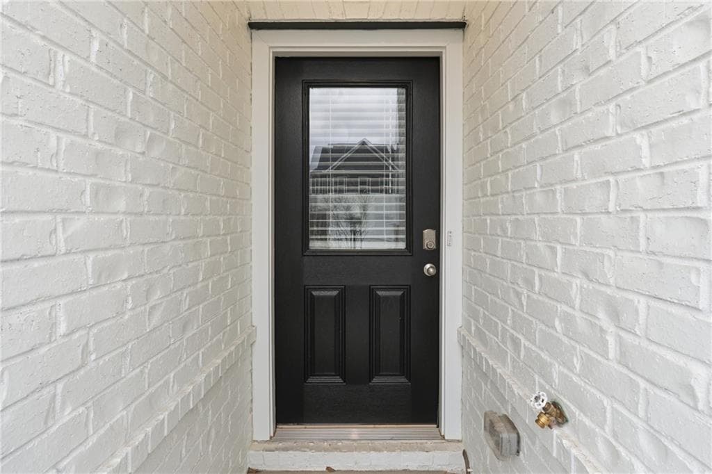 4 bedroom, 3 bathroom, 1,827 sq ft townhouse for sale at 3228 Winding Waters Way, Powder Springs, GA 30127 — photo 2