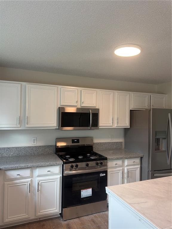 5 bedroom, 3 bathroom, 3,024 sq ft single family residence for sale at 510 Shire Lane, Fairburn, GA 30213 — photo 7