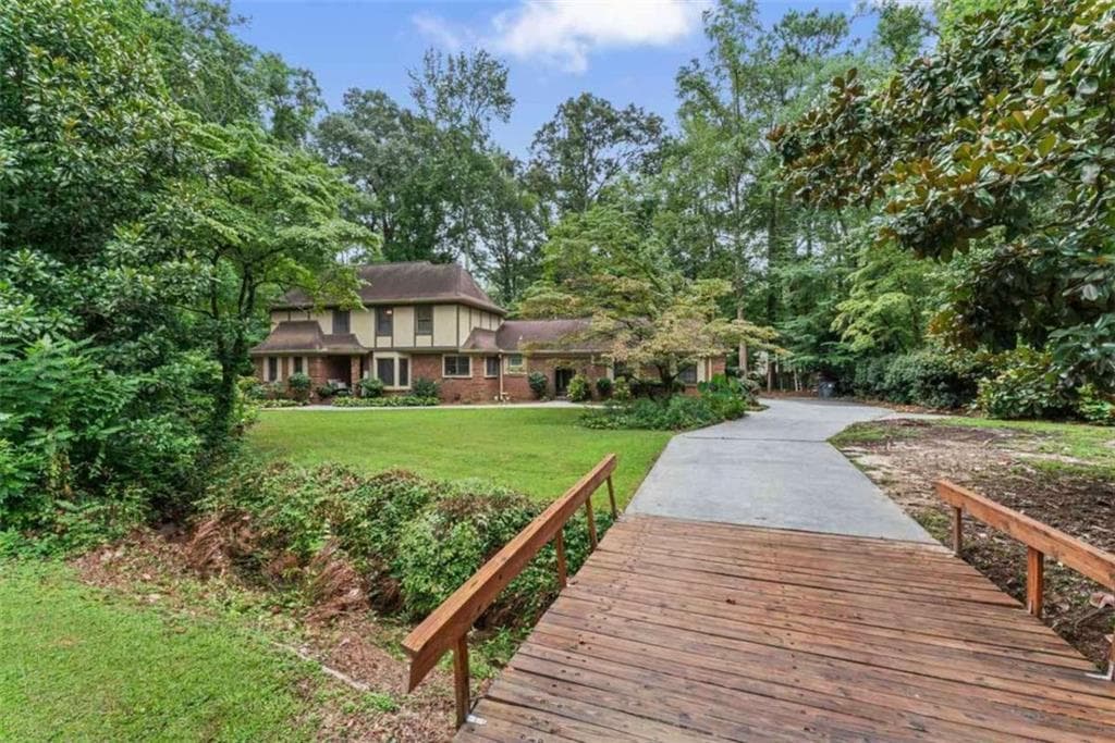 4 bedroom, 4 bathroom, 2,694 sq ft single family residence for sale at 2645 Creek Indian Trail, Jonesboro, GA 30236 — photo 9