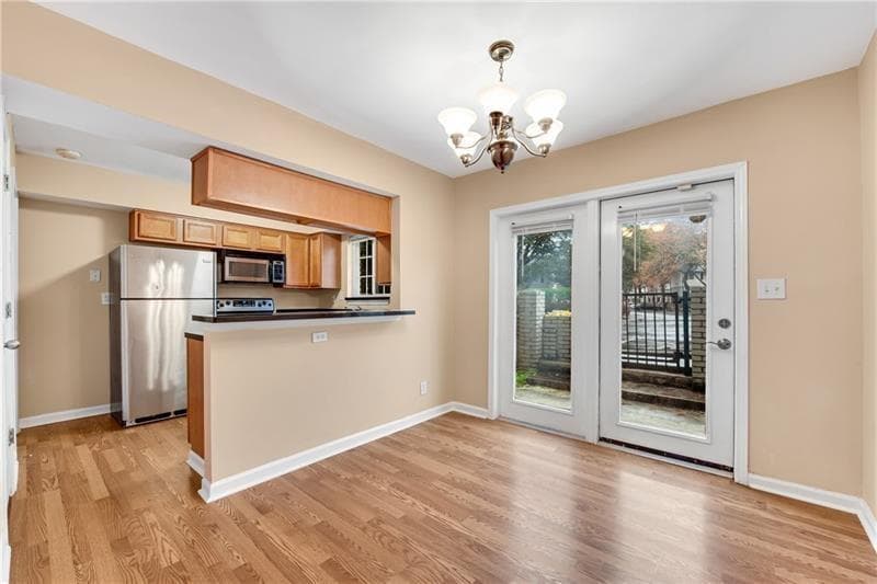 3 bedroom, 2 bathroom, 1,000 sq ft condominium for rent at 6940 Roswell Road F2, Sandy Springs, GA 30328 for $1,750 a month — photo 6