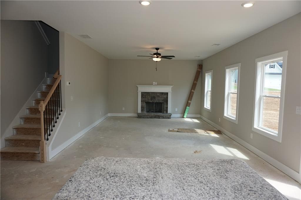 4 bedroom, 3 bathroom, 2,196 sq ft single family residence for sale at 20 Jeffrey Lane, Dallas, GA 30157 — photo 4