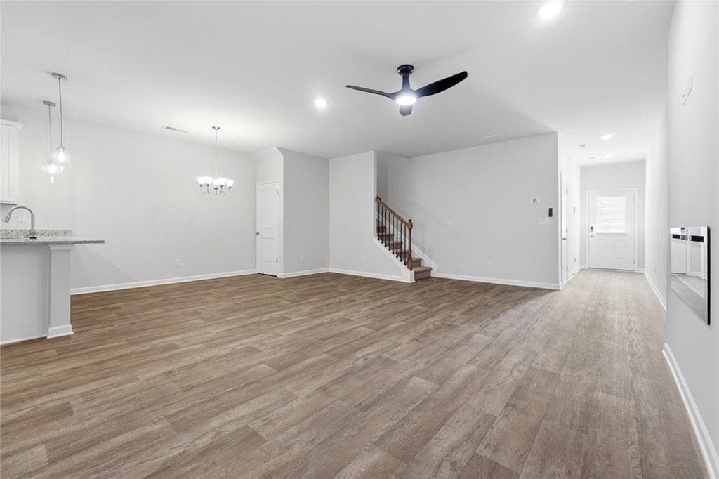 3 bedroom, 3 bathroom, 1,880 sq ft townhouse for sale at 3244 Winding Waters Way, Powder Springs, GA 30127 — photo 5