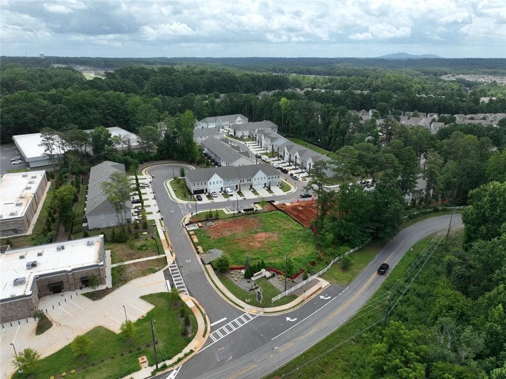 3 bedroom, 3 bathroom, 1,805 sq ft townhouse under contract at 320 Colsen Drive, Acworth, GA 30102 — photo 6