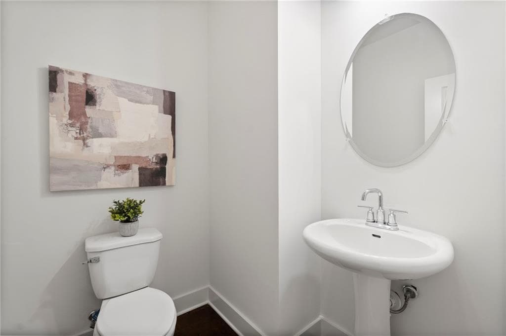 3 bedroom, 3 bathroom, 1,750 sq ft townhouse for sale at 2139 Arnage Drive, Lithonia, GA 30058 — photo 7