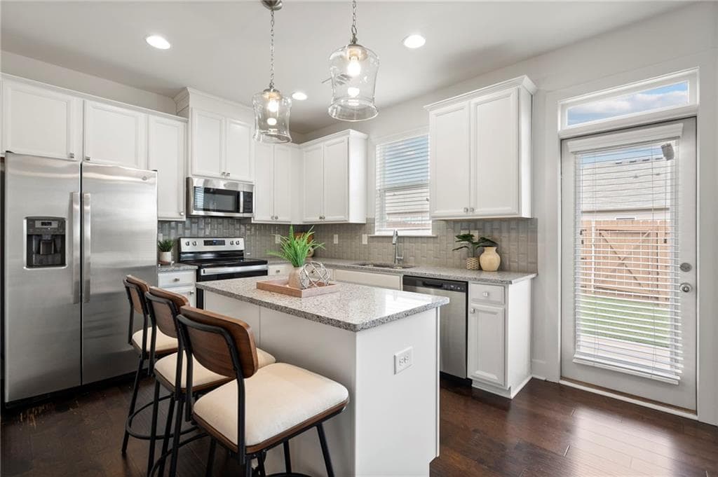 3 bedroom, 3 bathroom, 1,750 sq ft townhouse for sale at 2139 Arnage Drive, Lithonia, GA 30058 — photo 9