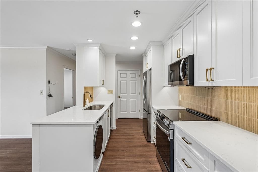 1 bedroom, 1 bathroom, 760 sq ft condominium for sale at 300 Johnson Ferry Road B-601, Sandy Springs, GA 30328 — photo 5
