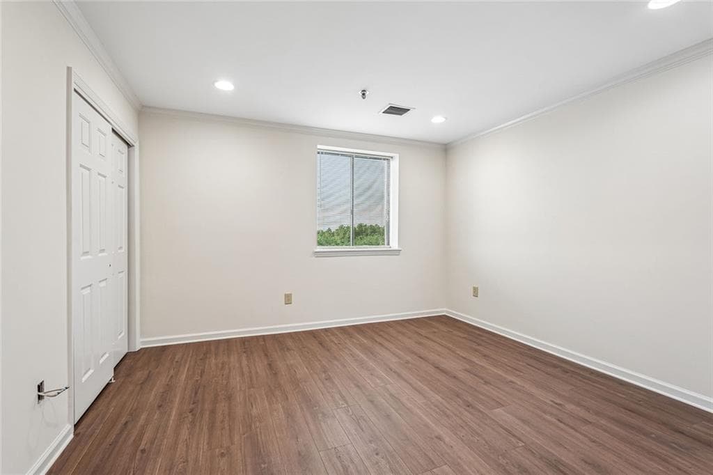 1 bedroom, 1 bathroom, 760 sq ft condominium for sale at 300 Johnson Ferry Road B-601, Sandy Springs, GA 30328 — photo 9