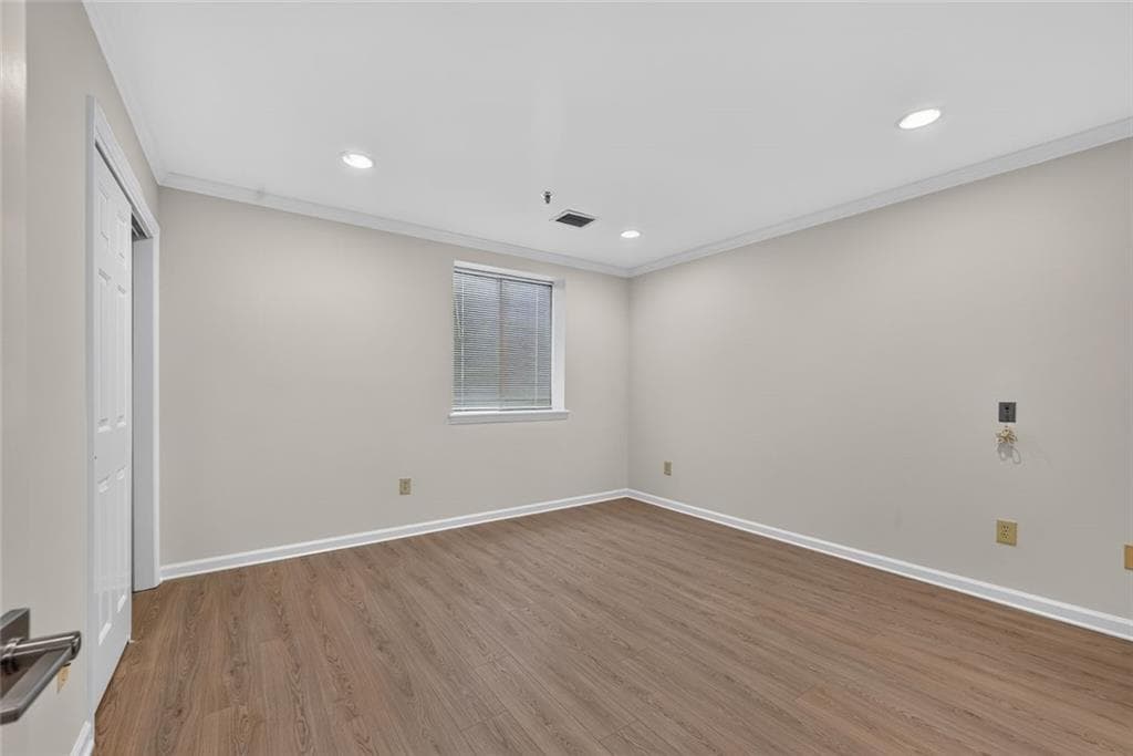 1 bedroom, 1 bathroom, 760 sq ft condominium for sale at 300 Johnson Ferry Road B-603, Sandy Springs, GA 30328 — photo 10