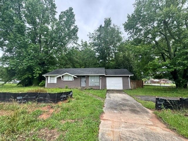 3 bedroom, 2 bathroom, 988 sq ft single family residence for sale at 266 Valley Hill Road, Riverdale, GA 30274