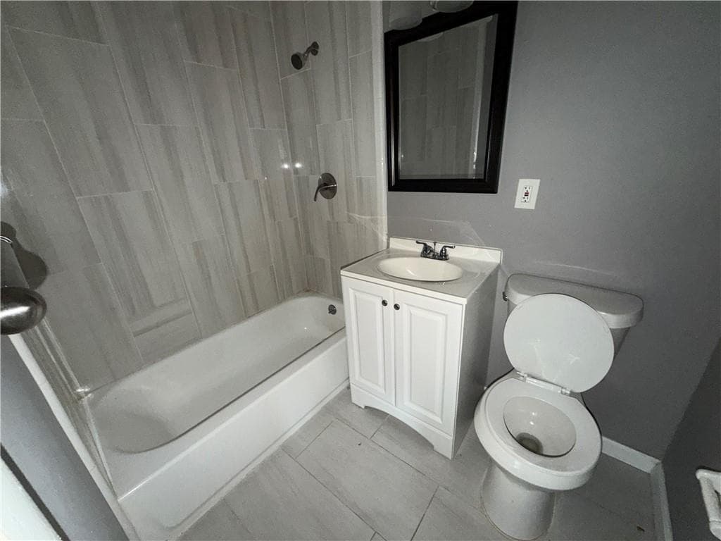 3 bedroom, 2 bathroom, 988 sq ft single family residence for sale at 266 Valley Hill Road, Riverdale, GA 30274 — photo 3