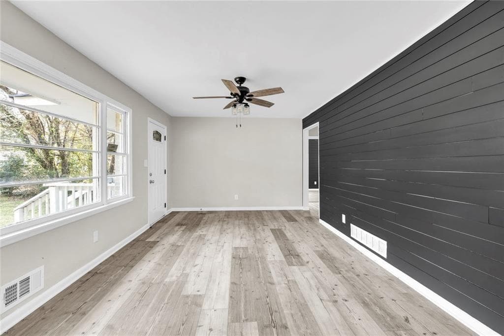 3 bedroom, 2 bathroom, 1,376 sq ft single family residence for sale at 2406 Tilson Road, Decatur, GA 30032 — photo 4