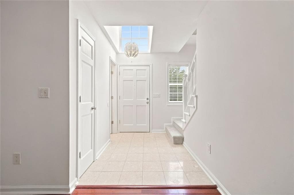 2 bedroom, 3 bathroom, 1,835 sq ft single family residence under contract at 1632 Oakwood Court, Marietta, GA 30066 — photo 8