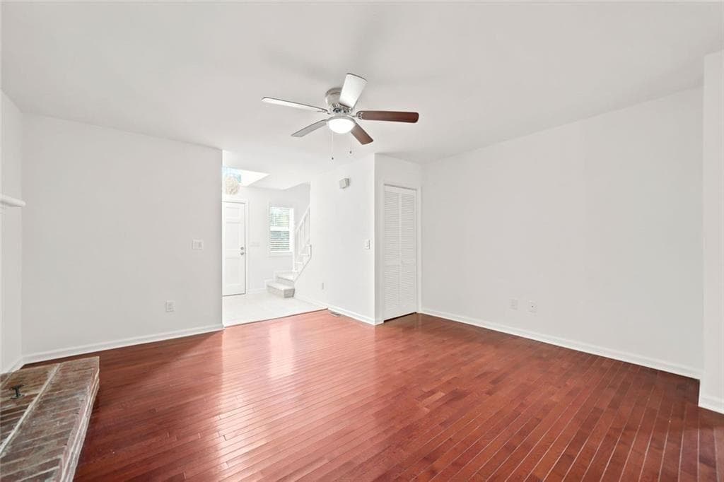 2 bedroom, 3 bathroom, 1,835 sq ft single family residence under contract at 1632 Oakwood Court, Marietta, GA 30066 — photo 9
