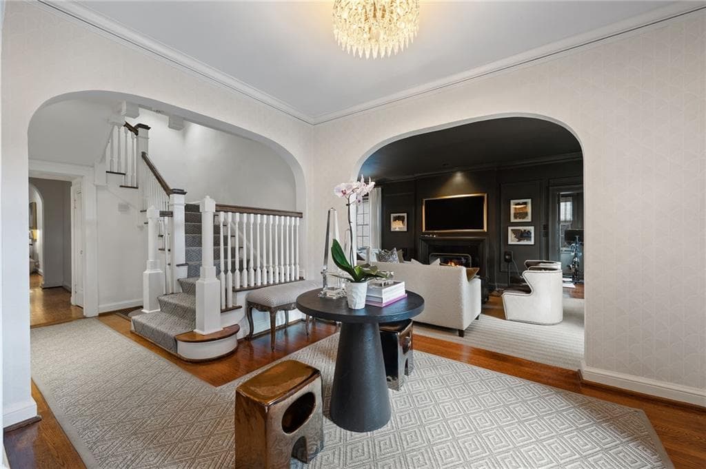 6 bedroom, 6 bathroom, 5,164 sq ft single family residence under contract at 102 Brighton Road, Atlanta, GA 30309 — photo 3