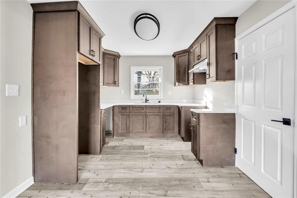 3 bedroom, 2 bathroom, 1,376 sq ft single family residence for sale at 2406 Tilson Road, Decatur, GA 30032 — photo 9
