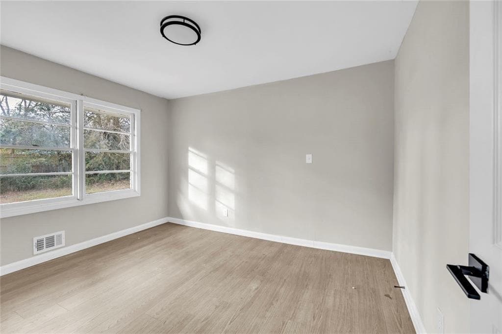 3 bedroom, 2 bathroom, 1,376 sq ft single family residence for sale at 2406 Tilson Road, Decatur, GA 30032 — photo 10