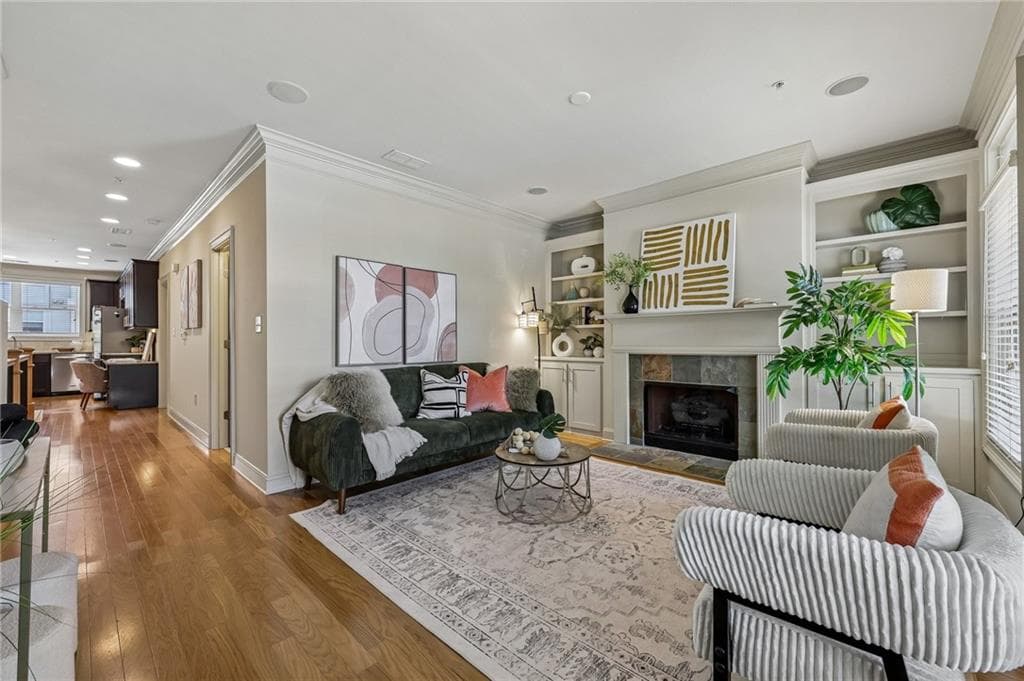 1 bedroom, 1 bathroom, 918 sq ft condominium under contract at 1189 Lavista Road, Atlanta, GA 30324 — photo 2