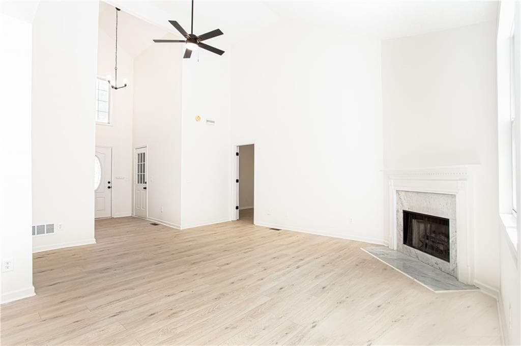3 bedroom, 2 bathroom, 1,292 sq ft single family residence for sale at 8071 Beachwood Drive, Murrayville, GA 30564 — photo 9