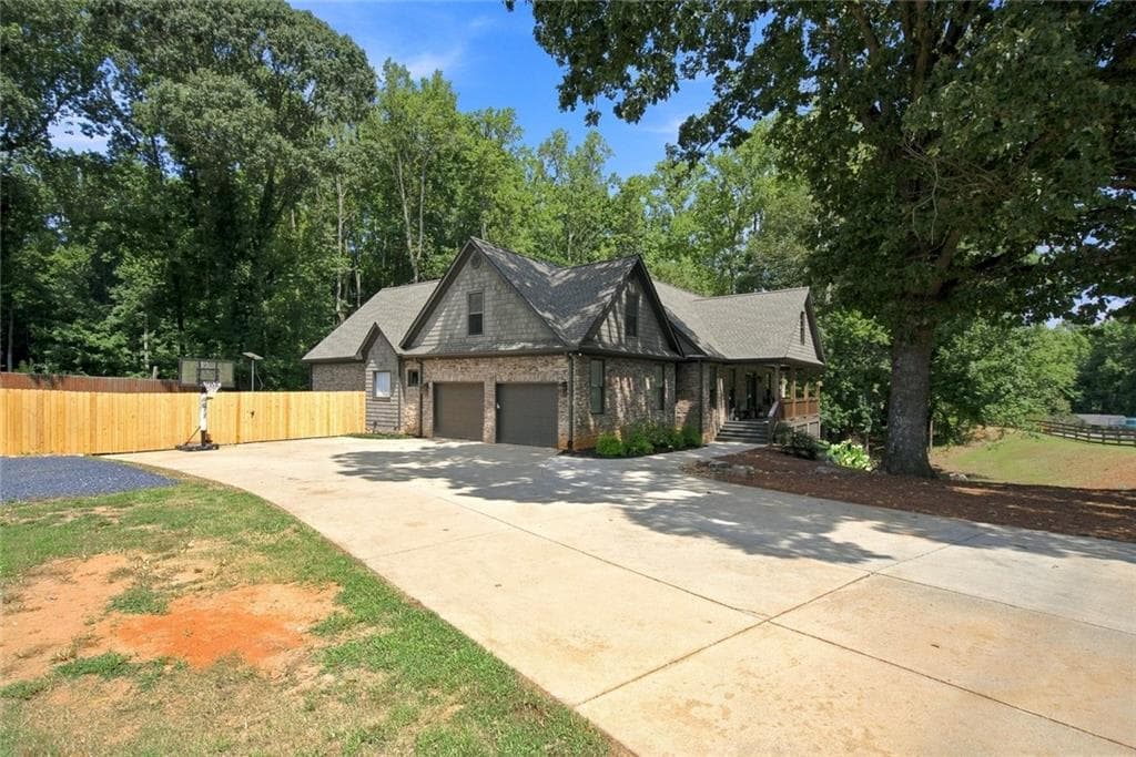 4 bedroom, 4 bathroom, 3,938 sq ft single family residence for sale at 2975 Mars Hill Road, Acworth, GA 30101 — photo 6