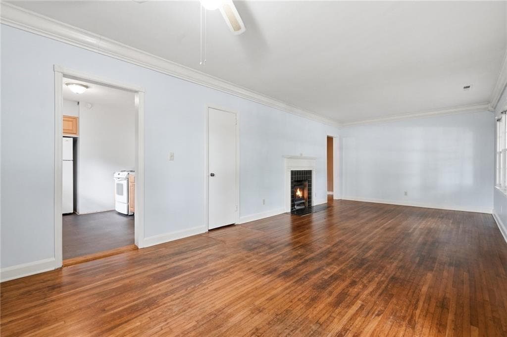 2 bedroom, 1 bathroom, 1,120 sq ft single family residence for rent at 1951 Dresden Drive, Atlanta, GA 30319 for $2,595 a month — photo 4