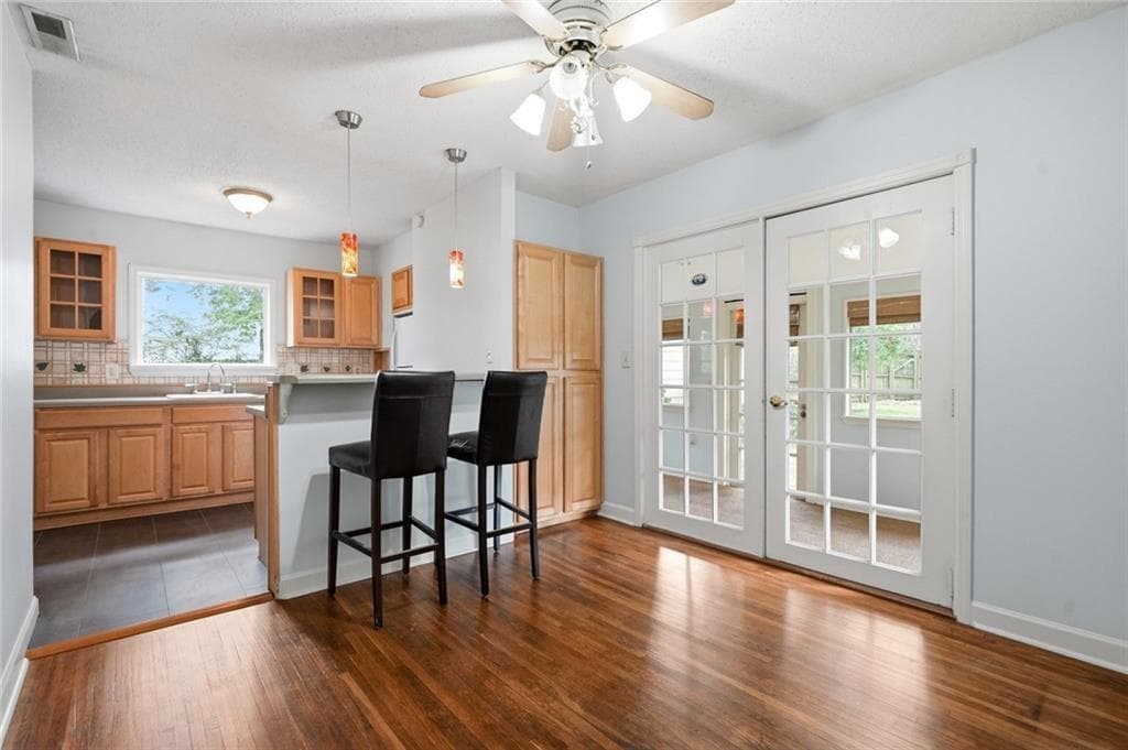 2 bedroom, 1 bathroom, 1,120 sq ft single family residence for rent at 1951 Dresden Drive, Atlanta, GA 30319 for $2,595 a month — photo 3