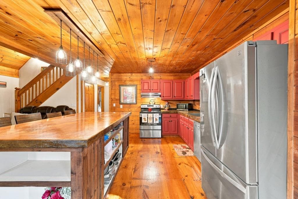 2 bedroom, 2 bathroom, 1,328 sq ft single family residence for sale at 19 Blackberry Falls Lane, Ellijay, GA 30536 — photo 10