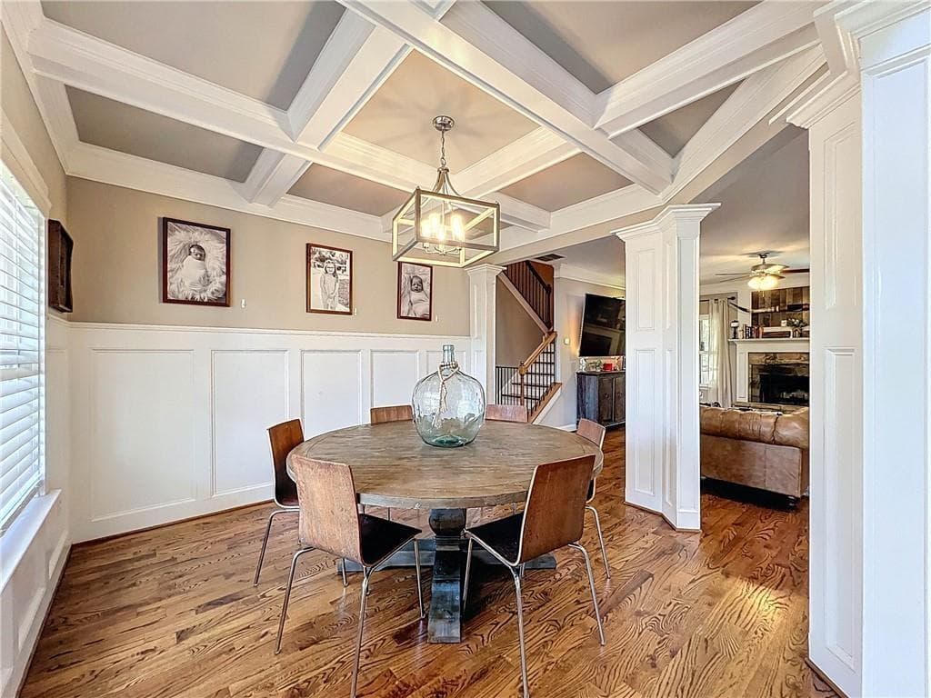 4 bedroom, 3 bathroom, 2,968 sq ft single family residence for sale at 9 Hillshire Drive, Cartersville, GA 30120 — photo 4