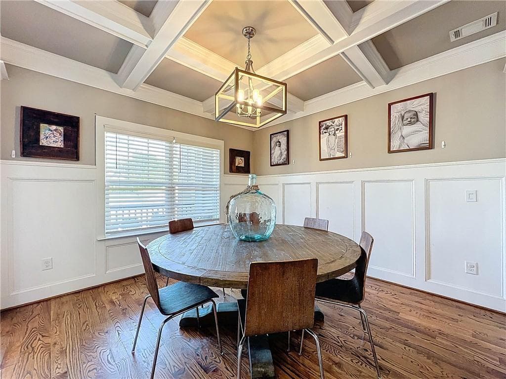 4 bedroom, 3 bathroom, 2,968 sq ft single family residence for sale at 9 Hillshire Drive, Cartersville, GA 30120 — photo 5