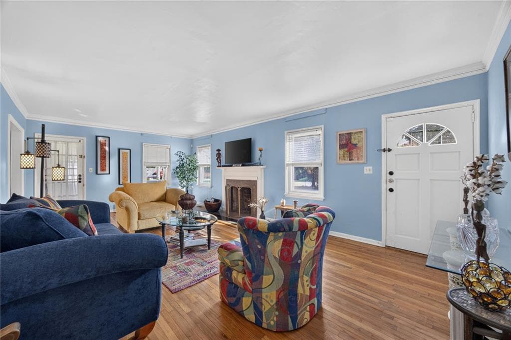 4 bedroom, 2 bathroom, 1,685 sq ft single family residence for sale at 6866 Parkway Drive, Lithonia, GA 30058 — photo 6