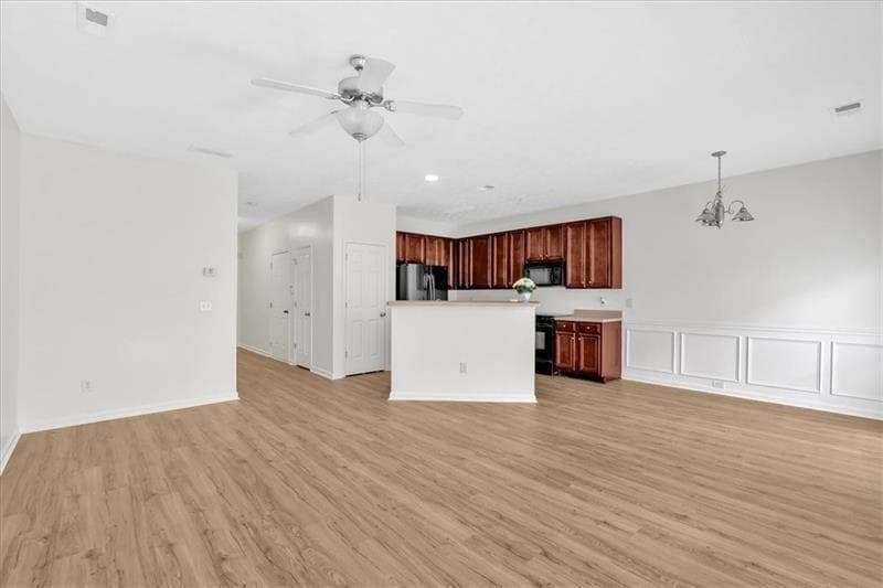 2 bedroom, 3 bathroom, 1,430 sq ft townhouse for sale at 2555 Flat Shoals Road 1104, College Park, GA 30349 — photo 4