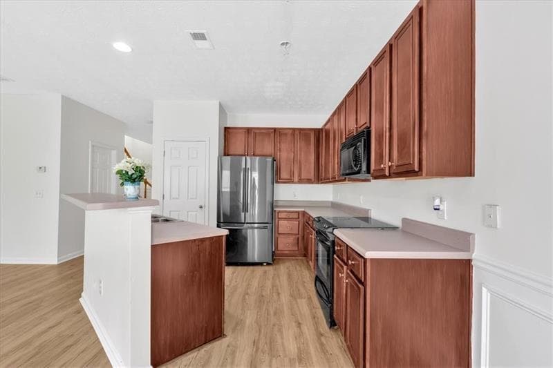 2 bedroom, 3 bathroom, 1,430 sq ft townhouse for sale at 2555 Flat Shoals Road 1104, College Park, GA 30349 — photo 10