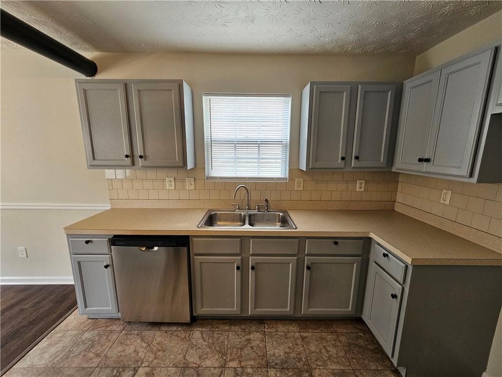 3 bedroom, 3 bathroom, 1,431 sq ft single family residence under contract at 5225 Tussahaw Crossing, Mcdonough, GA 30252 — photo 8