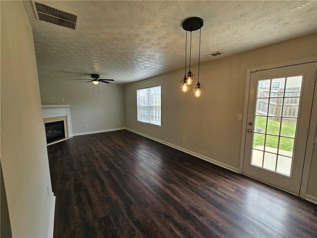 3 bedroom, 3 bathroom, 1,431 sq ft single family residence under contract at 5225 Tussahaw Crossing, Mcdonough, GA 30252 — photo 10