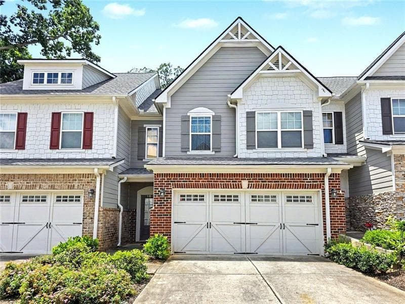 3 bedroom, 3 bathroom, 1,970 sq ft townhouse for sale at 1641 Austin Meadows Drive, Decatur, GA 30032 — photo 2